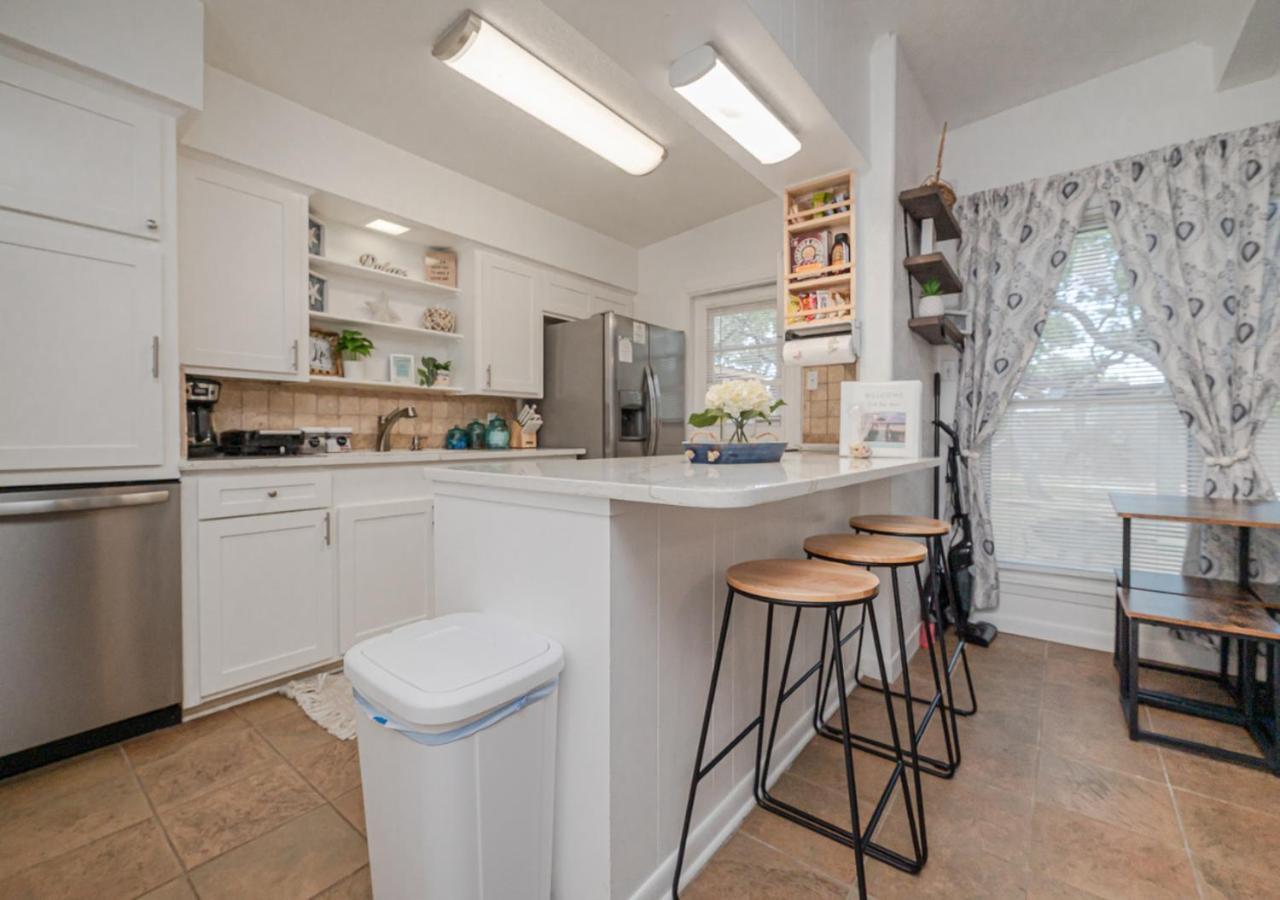Вилла Knot Bay Haven, Dog Friendly, Hot Tub, Fenced Yard, Patio And Grill, 3 Br Рокпорт Экстерьер фото