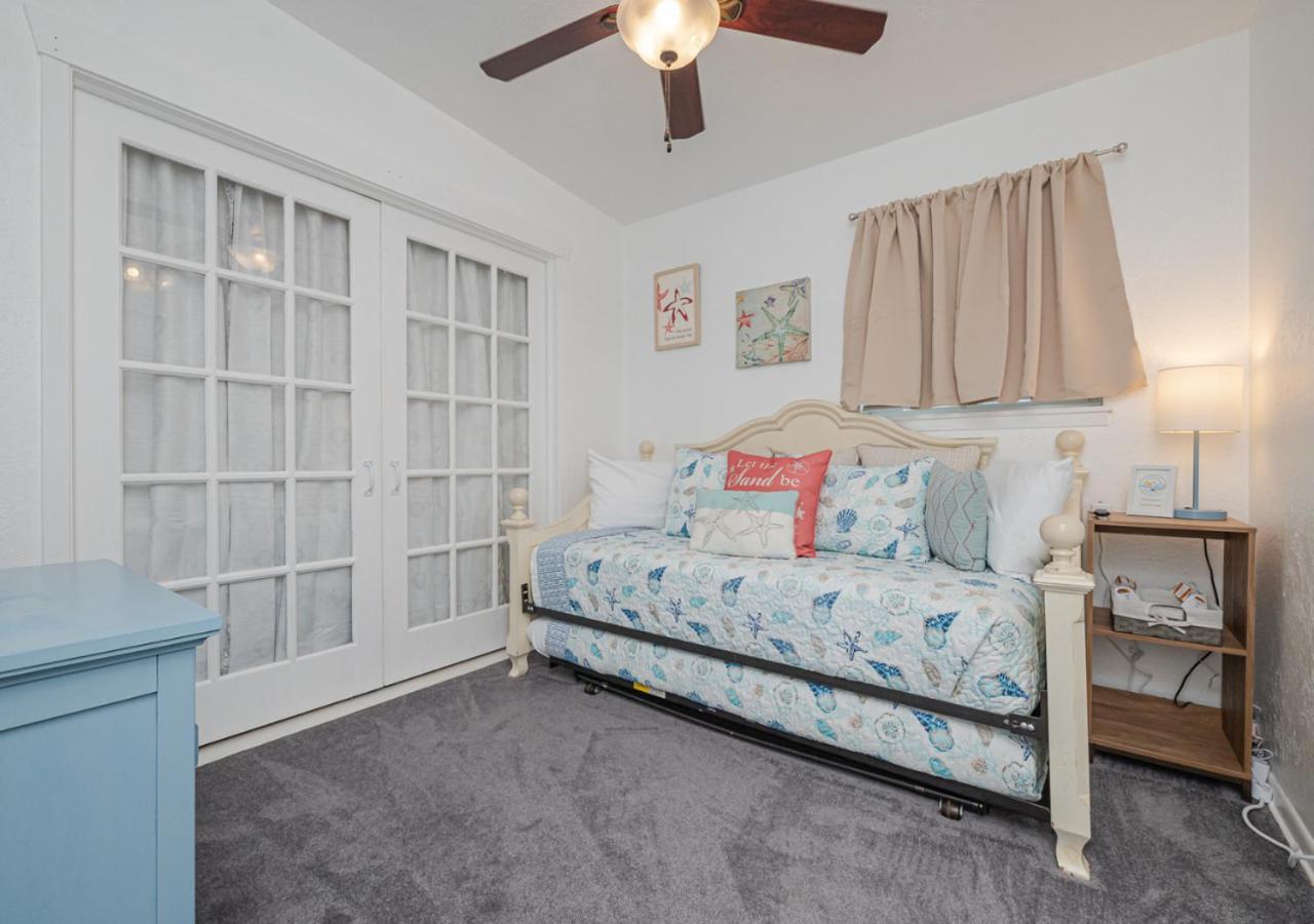 Вилла Knot Bay Haven, Dog Friendly, Hot Tub, Fenced Yard, Patio And Grill, 3 Br Рокпорт Экстерьер фото